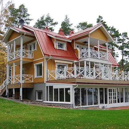Villa Harald - Beachfront Hitis Δωμάτιο φωτογραφία